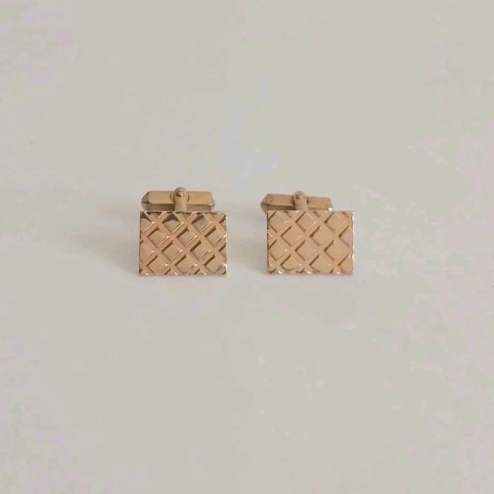 VTG Swank Gold Tone Rectangular Cufflinks Geometric Etched Grid Design MCM